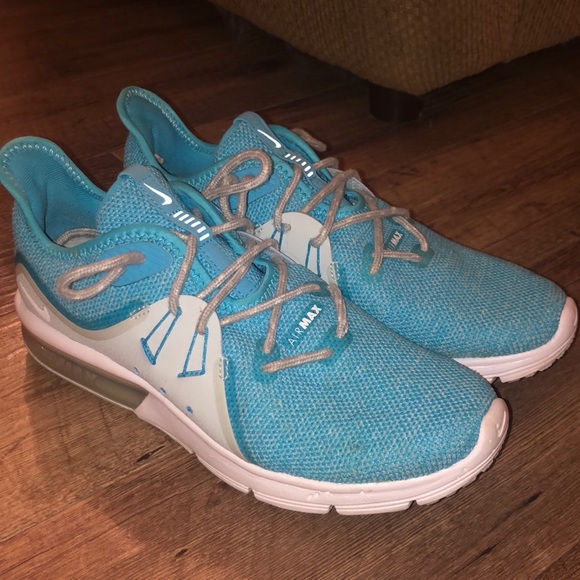 Women’s Nike air max’s - Picture 3 of 9